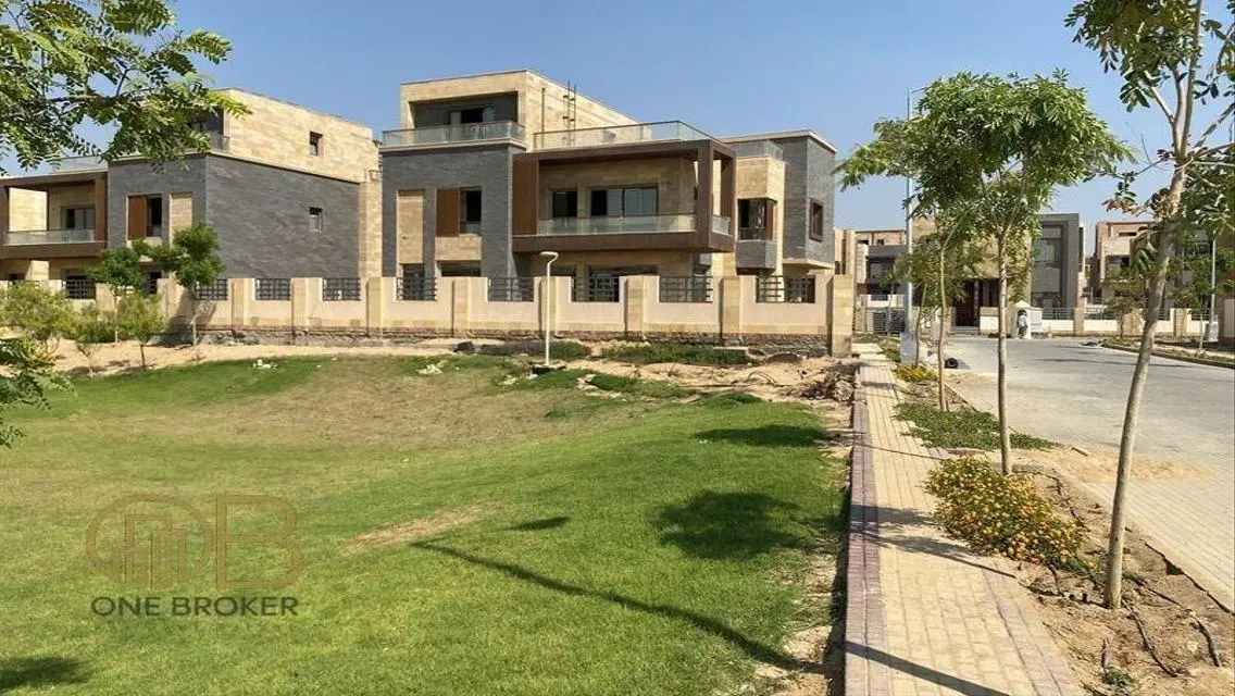 Luxury Apartment in Block 185