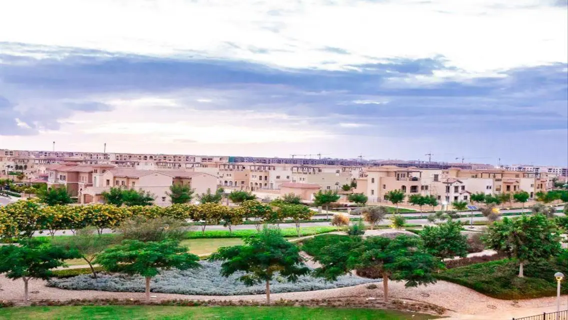 فيلا فاخرة بحمام سباحة وحديقة خاصة