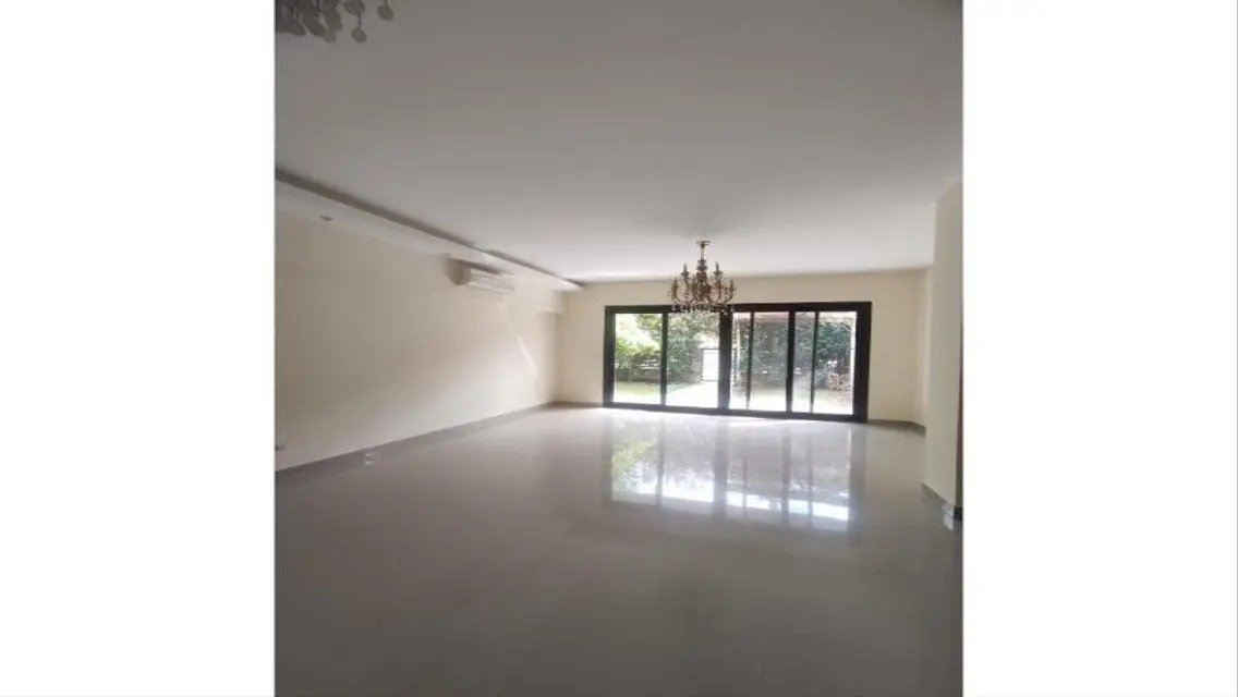 Stunning Apartment with Balcony - 160 sqm