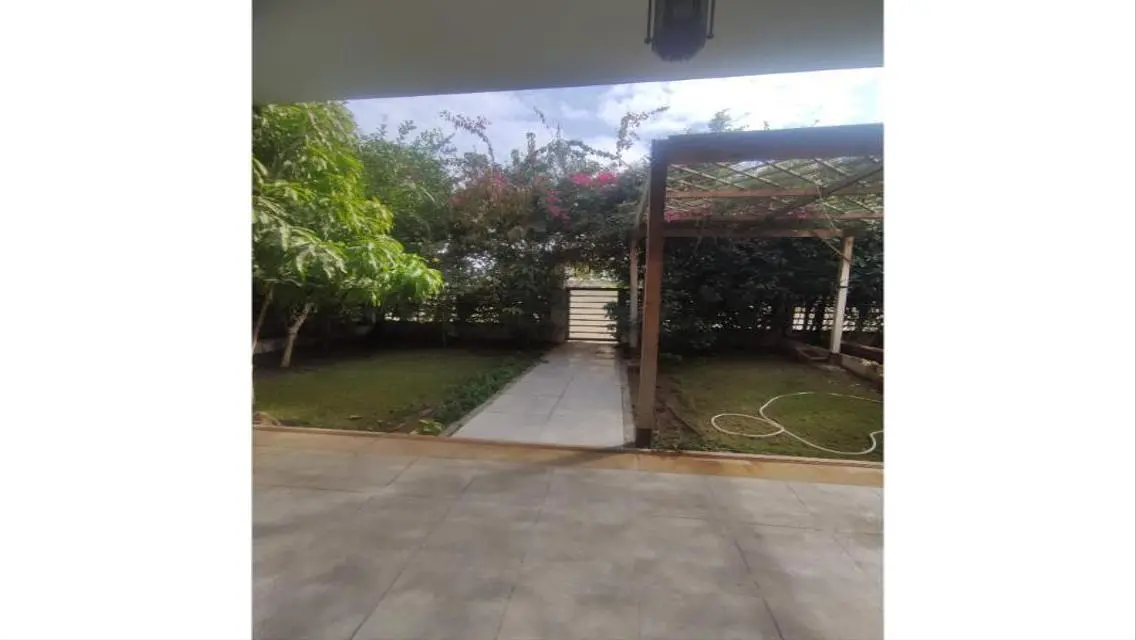 Stunning Apartment with Balcony - 160 sqm