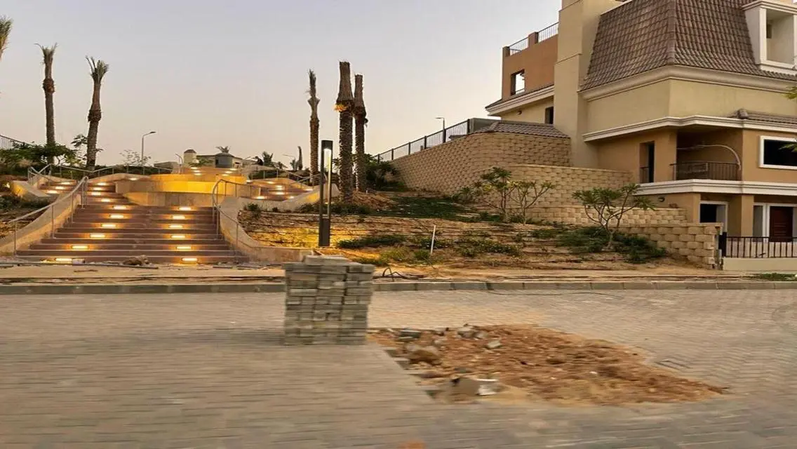 فيلا فاخرة مع إطلالات على النادي
