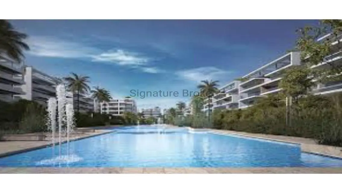 Stunning Apartment for Sale with Central Air Conditioning and Security Guard