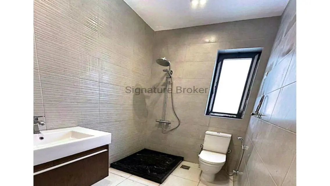 Stunning Apartment for Sale with Central Air Conditioning and Security Guard