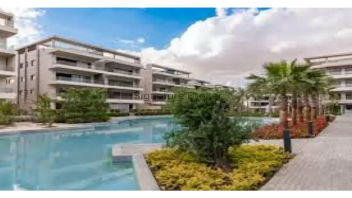 Stunning Apartment for Sale with Central Air Conditioning and Security Guard