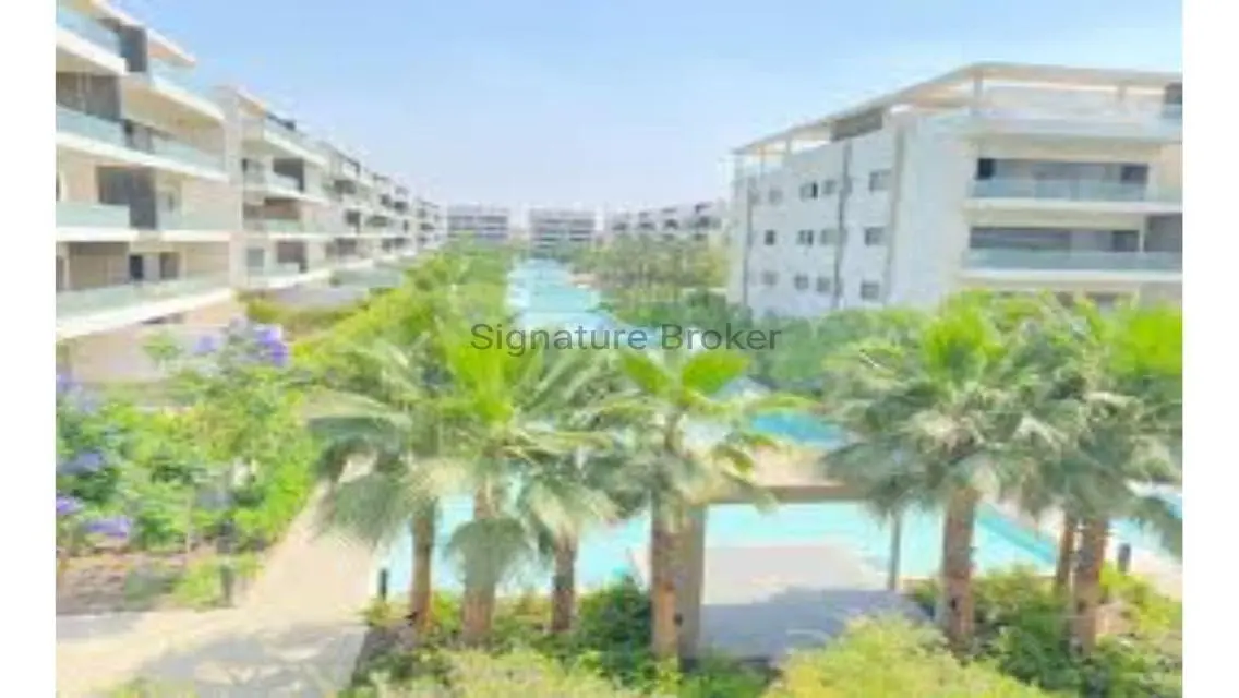 Stunning Apartment for Sale with Central Air Conditioning and Security Guard