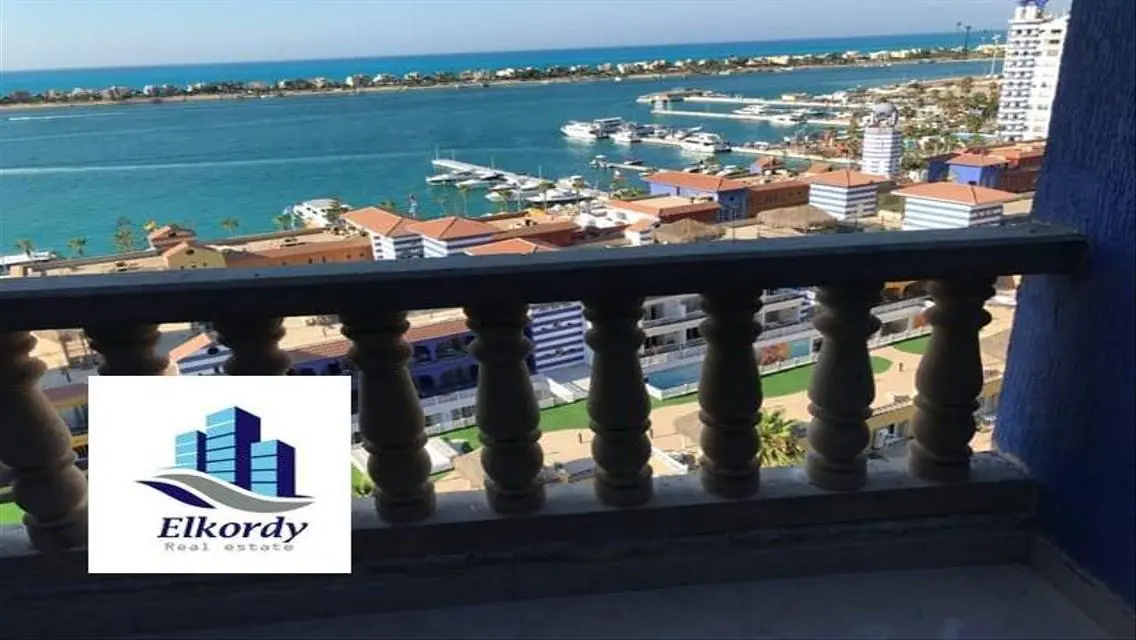 Luxury Apartment Overlooking Lakes at an Attractive Price