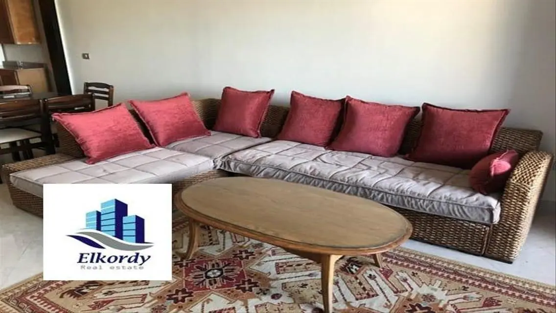 Luxury Apartment Overlooking Lakes at an Attractive Price