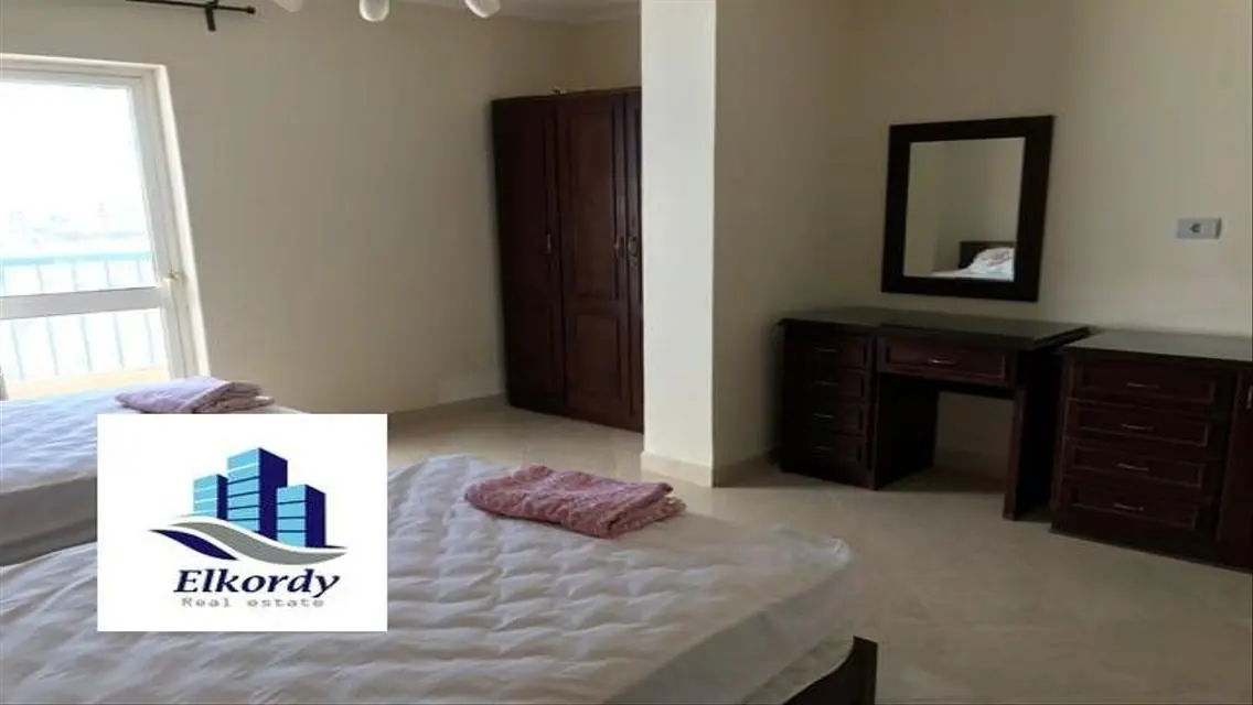 Luxury Apartment Overlooking Lakes at an Attractive Price