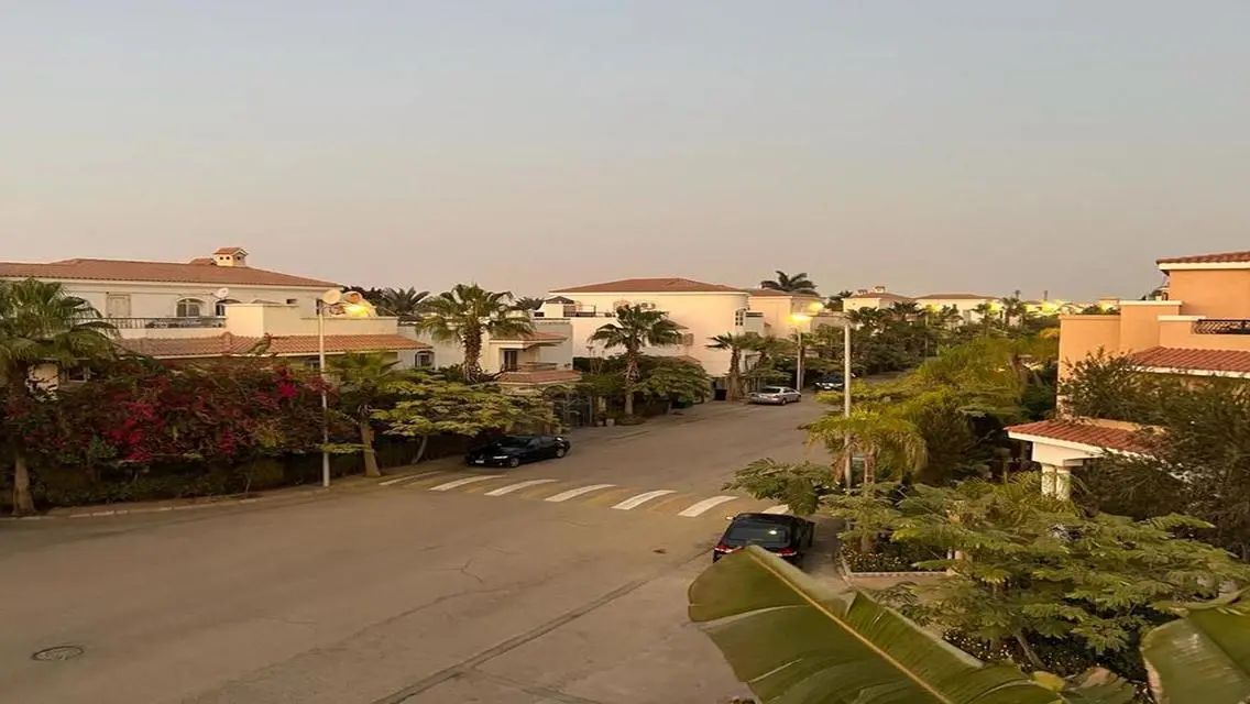 Luxury Apartment in Grand Heights