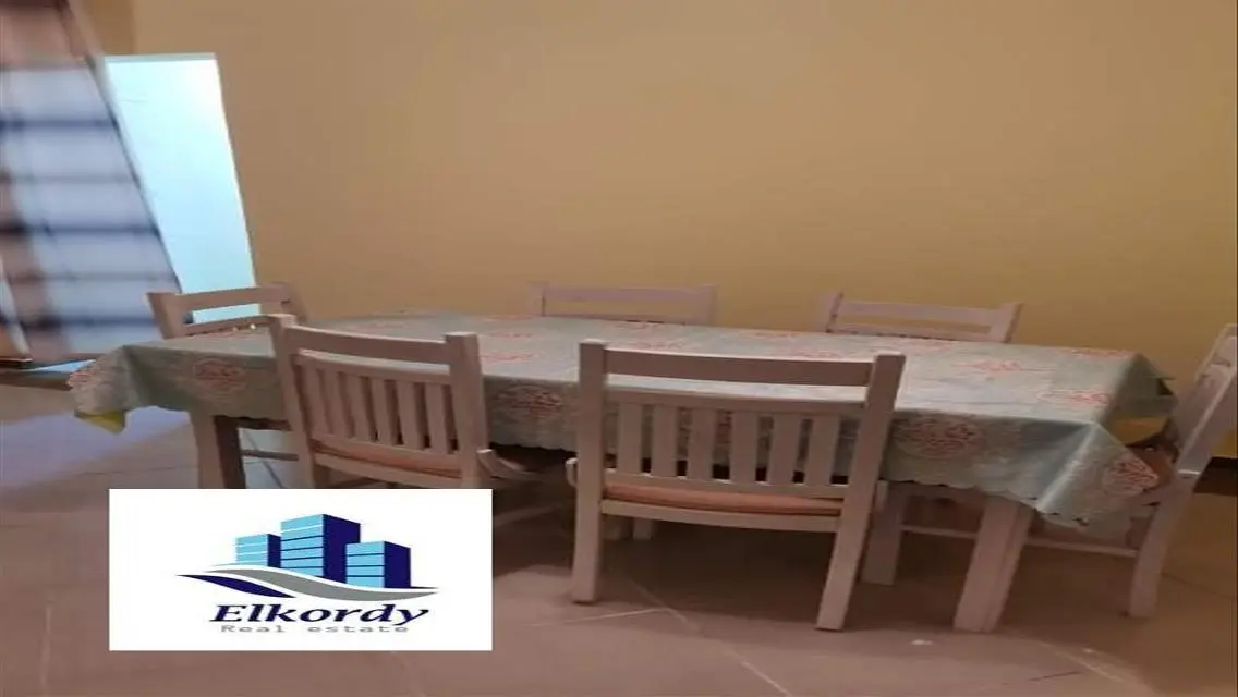 شقة فاخرة للبيع في موقع متميز