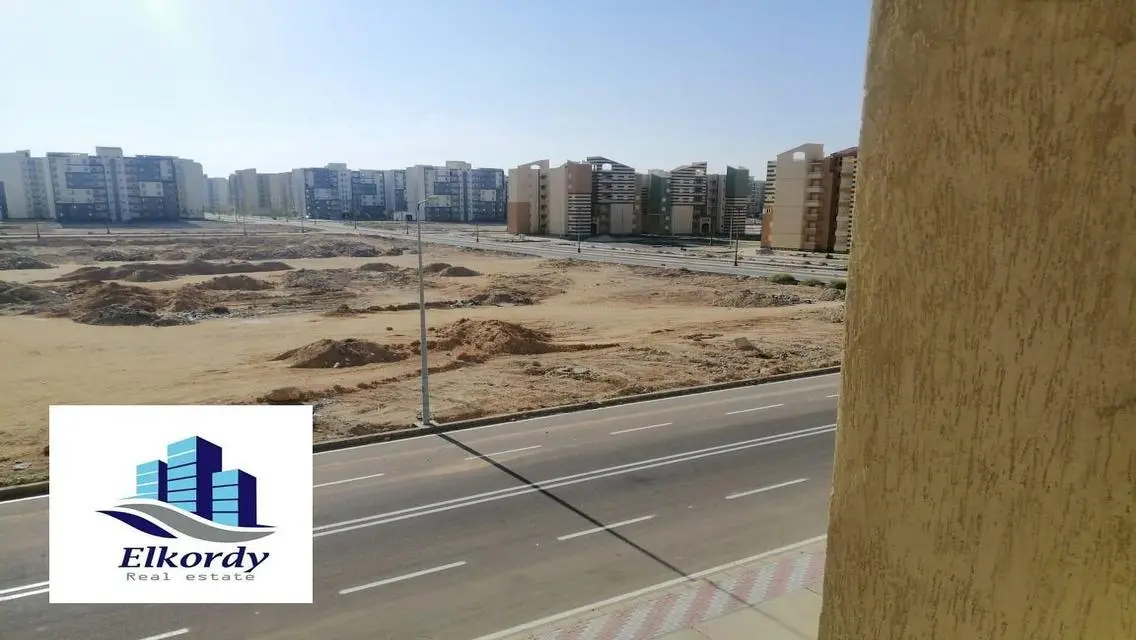 شقة فاخرة للبيع في موقع متميز