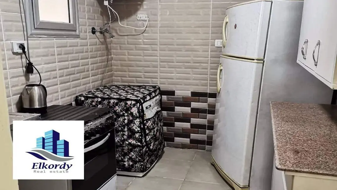 شقة فاخرة للبيع في موقع متميز