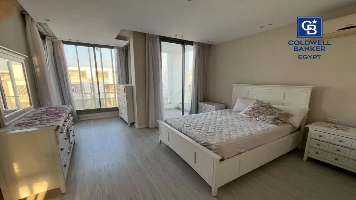 Luxurious Apartment with Stunning Views in the City Center