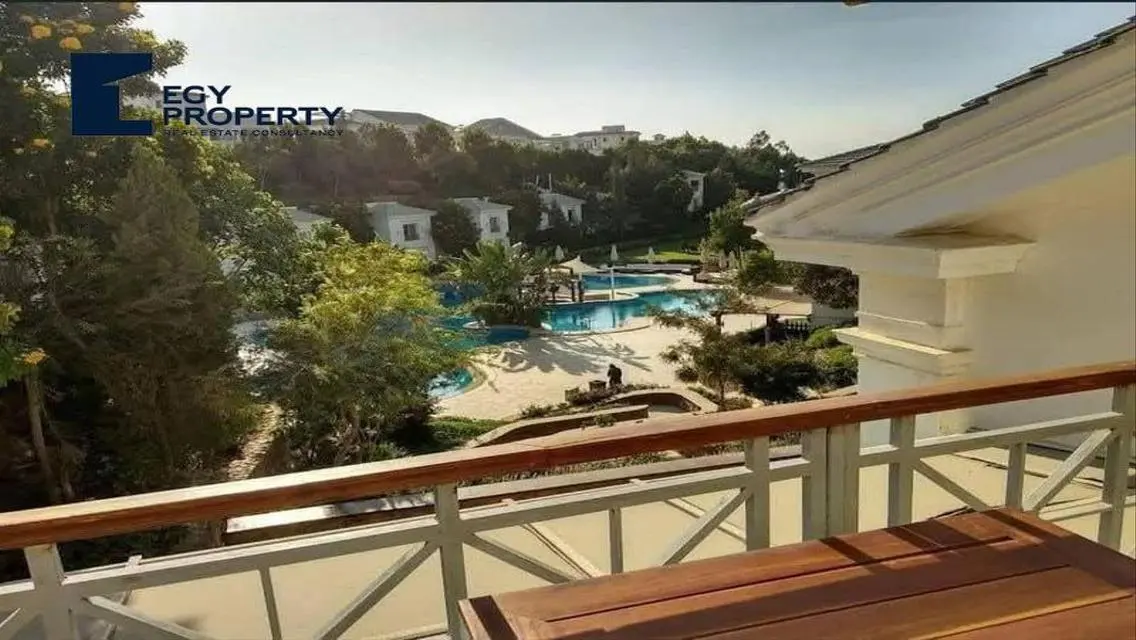 Luxurious Apartment in Mountain View 11 with Spacious Design