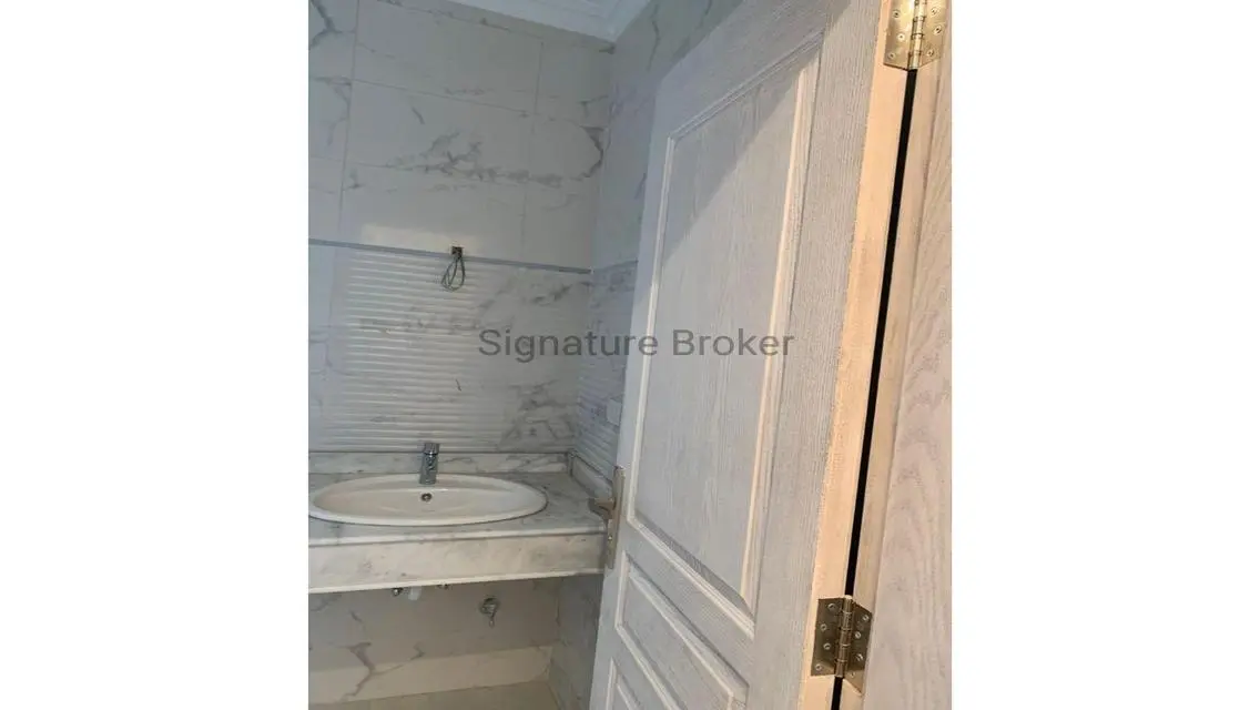 Luxury Apartment for Sale 210 sqm at an Attractive Price