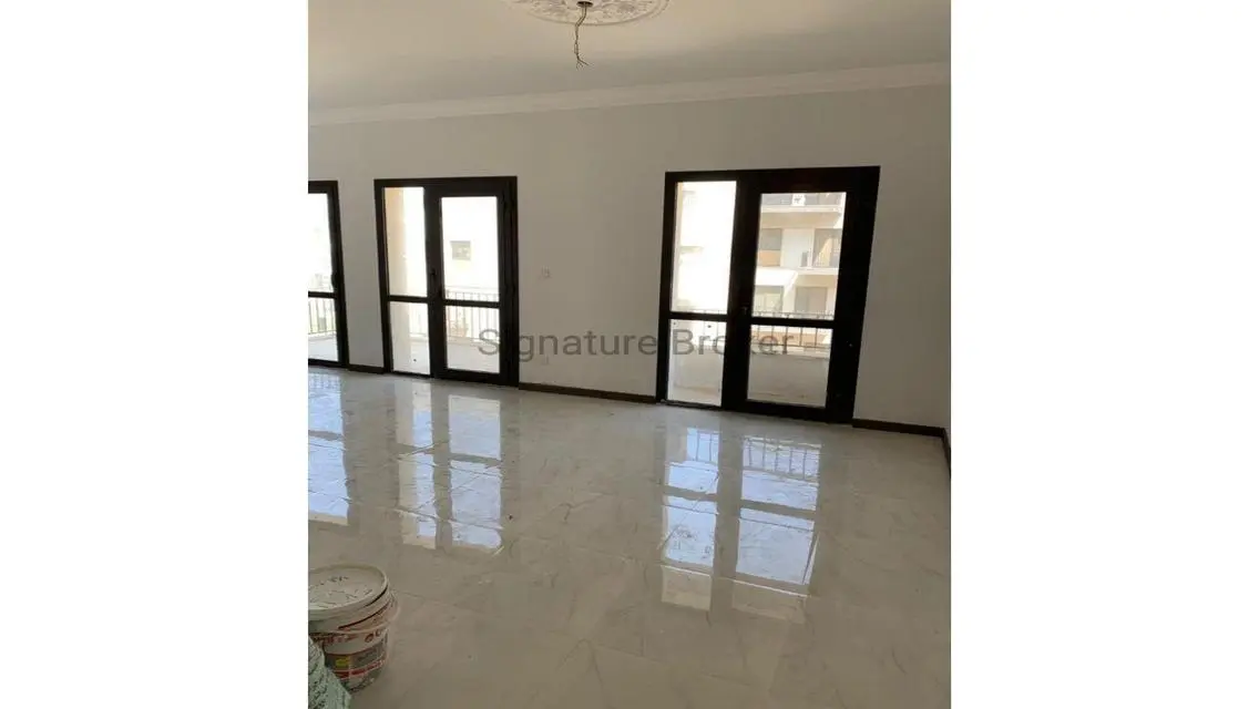 Luxury Apartment for Sale 210 sqm at an Attractive Price