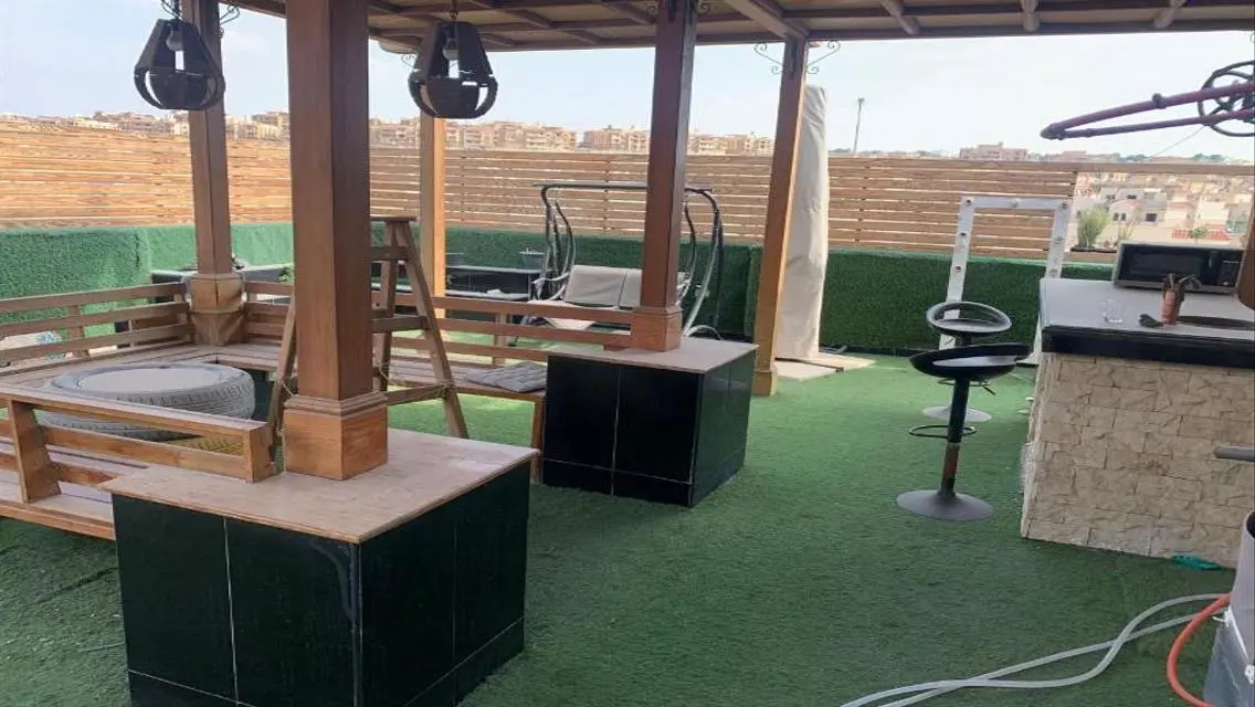 شقة فاخرة للبيع بموقع مميز