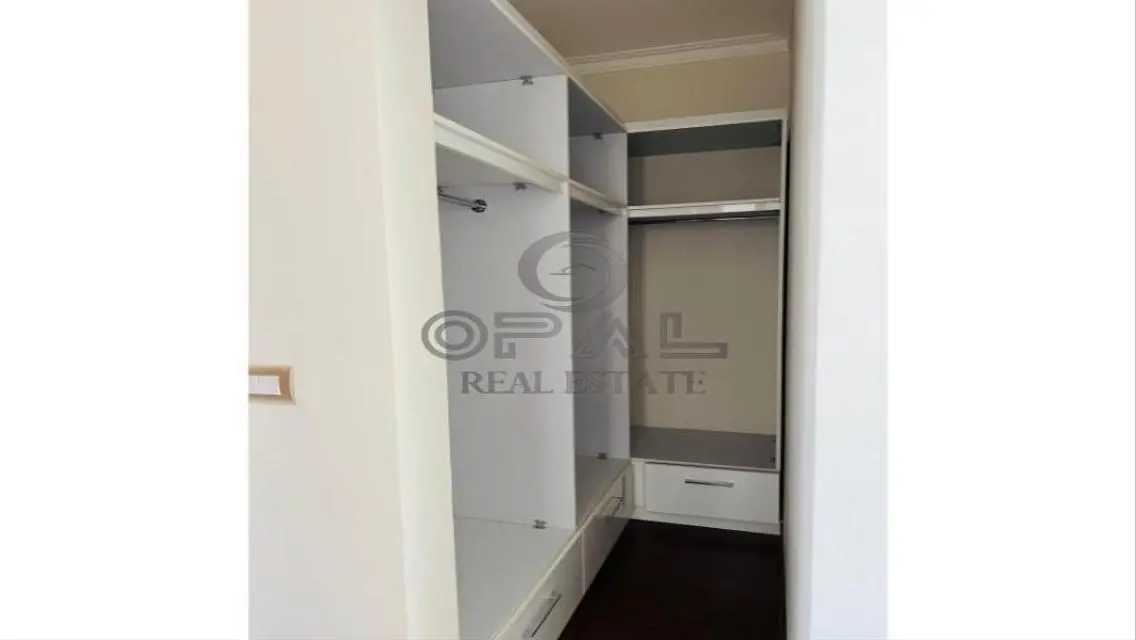Townhouse for Rent in Allegria - Beverly Hills Area