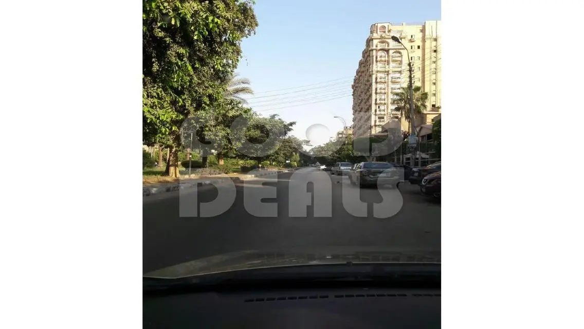 شقة رائعة بمساحة 260 متر في قلب المدينة