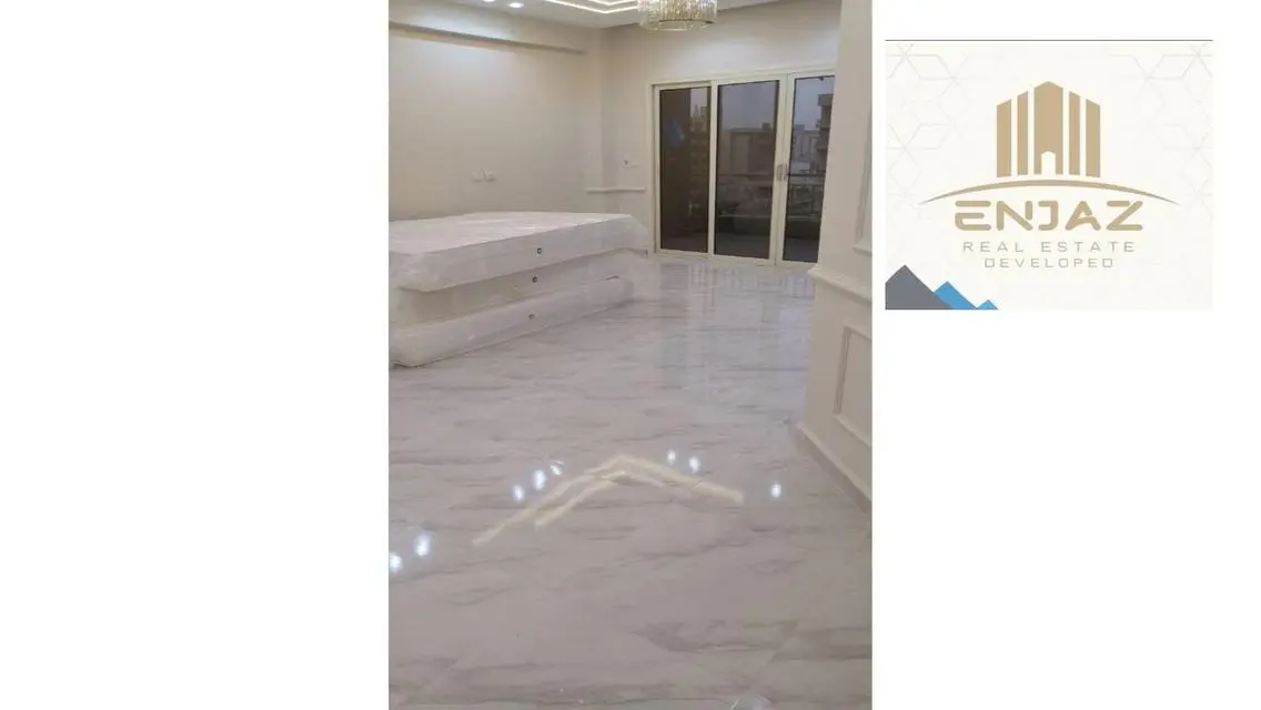 شقة فاخرة للبيع في موقع متميز