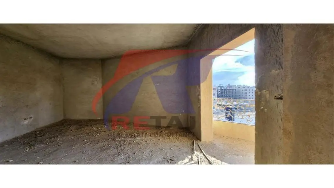 Luxury Apartment for Sale - 200 Meters in Prime Location