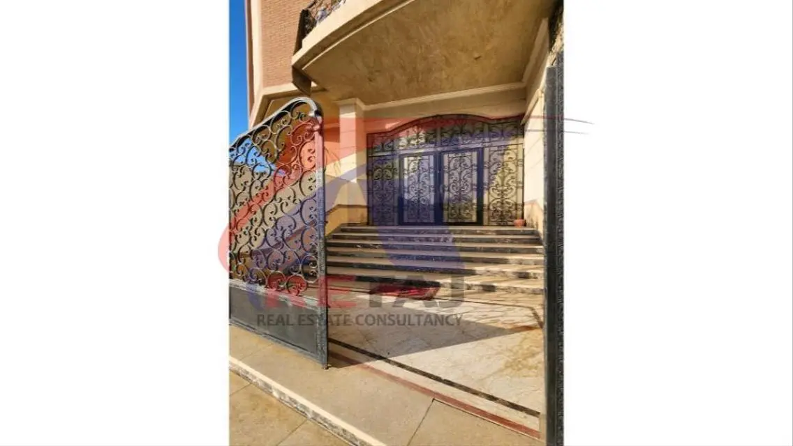 Luxury Apartment for Sale - 200 Meters in Prime Location