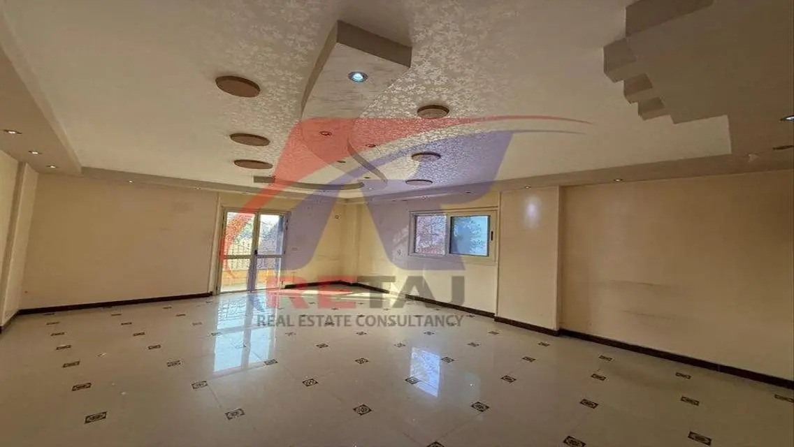 Luxury Apartment in 180-7
