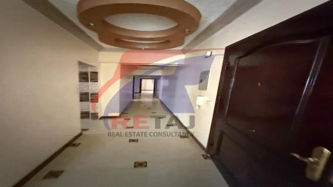 Luxury Apartment in 180-7