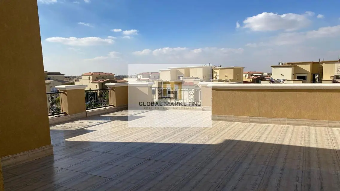 Luxurious Apartment with Private Garden and Shared Pool