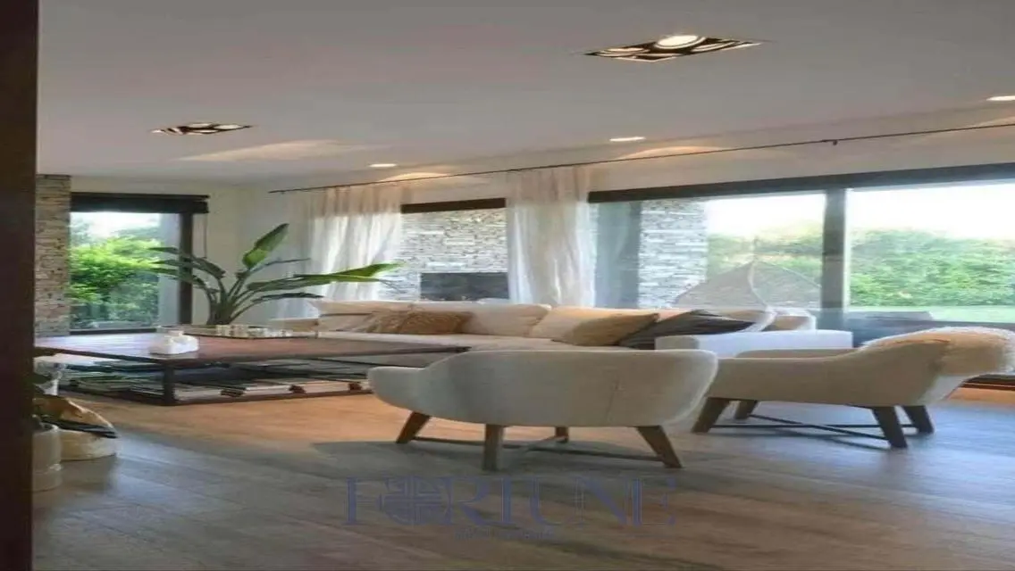 Luxurious Villa with Private Pool and Stunning Views