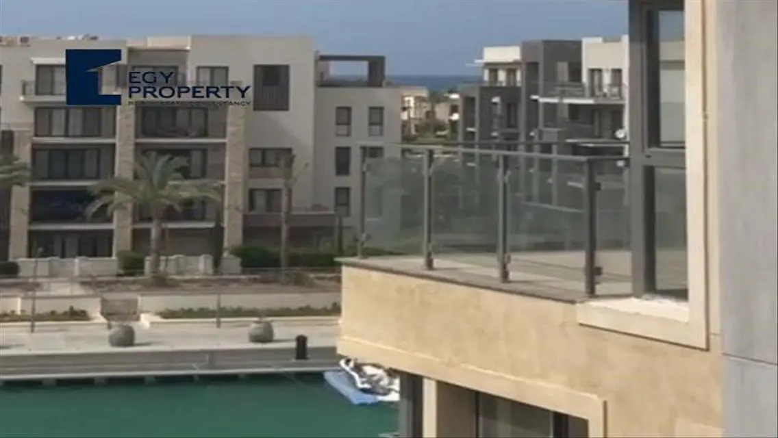 Luxury Apartment for Sale with Lake View