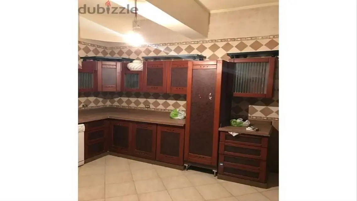Spacious 600 Sq. M Apartment in a Quiet Area