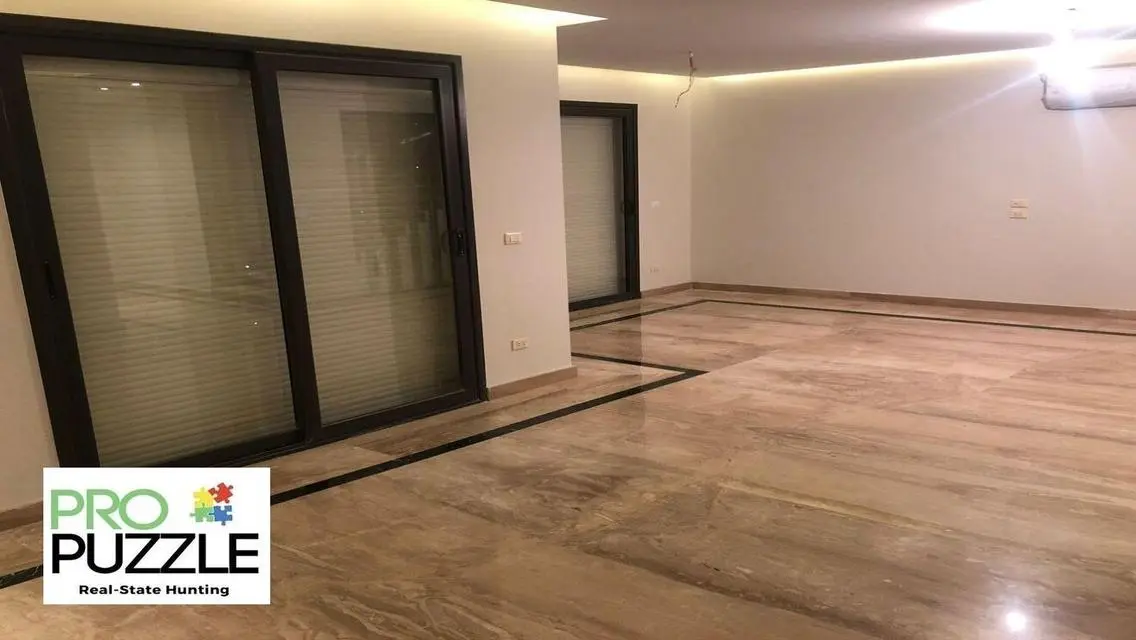 Townhouse Villa for Rent in Mivida - 280m²