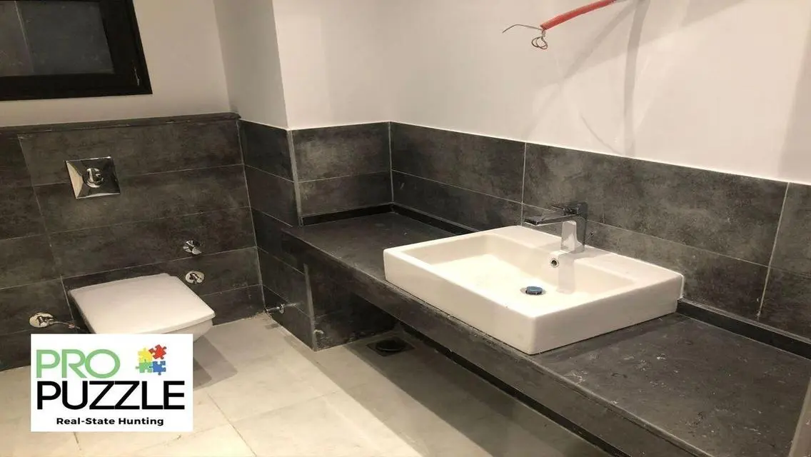 Townhouse Villa for Rent in Mivida - 280m²