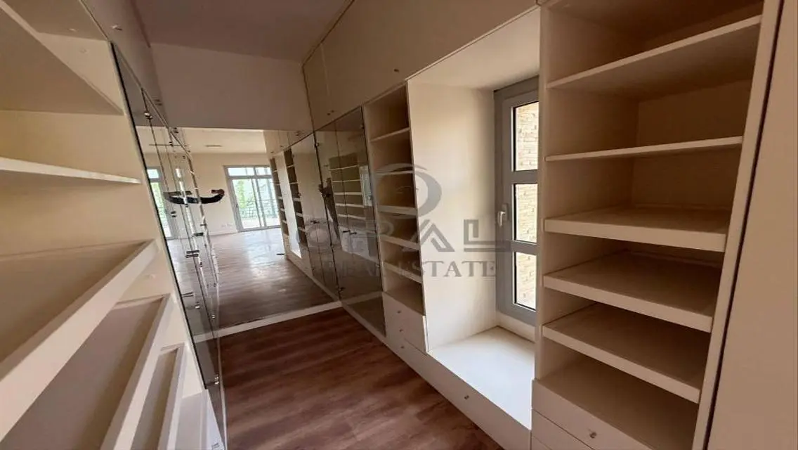 Villa for Rent in Allegria, Beverly Hills
