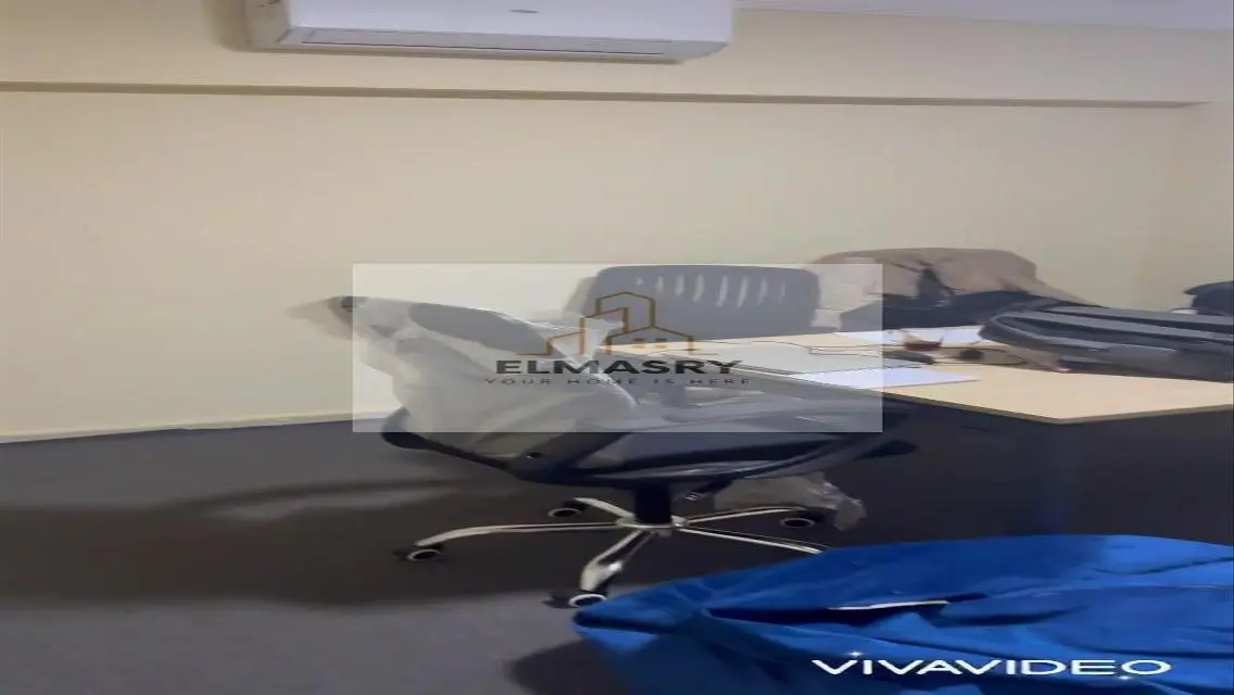 شقة فاخرة بمساحة 250 متر 4 غرف و3 حمامات