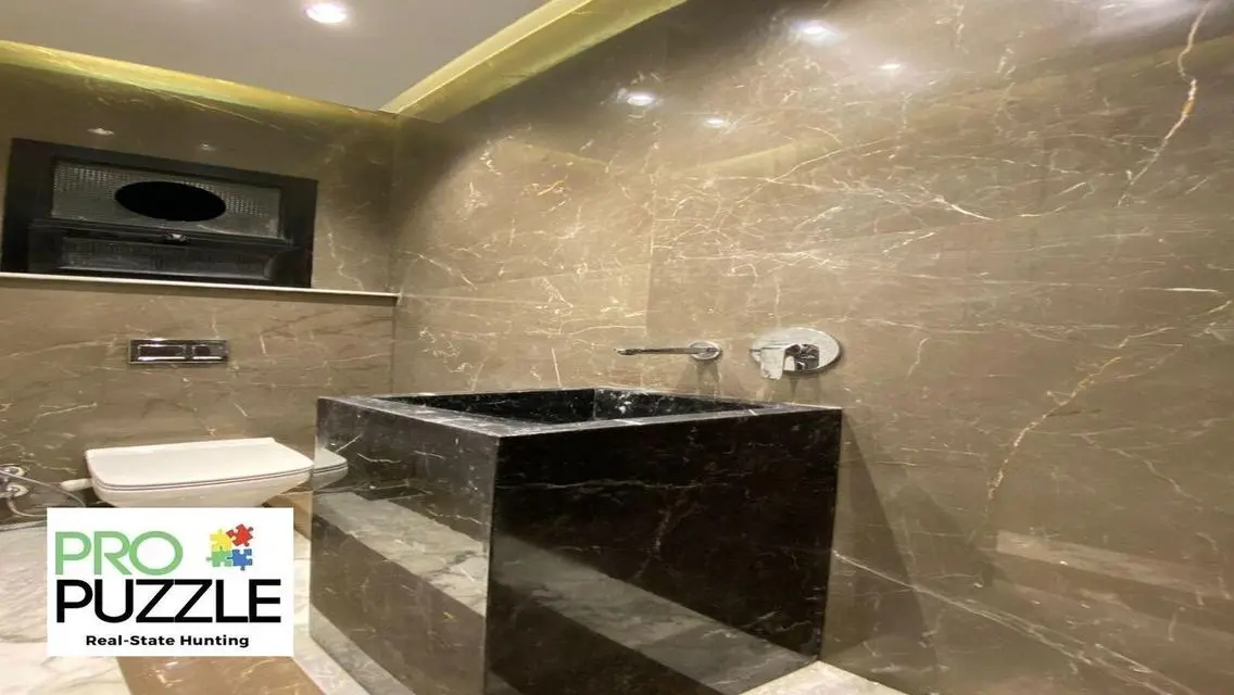 Luxury Apartment for Sale in West Golf Compound