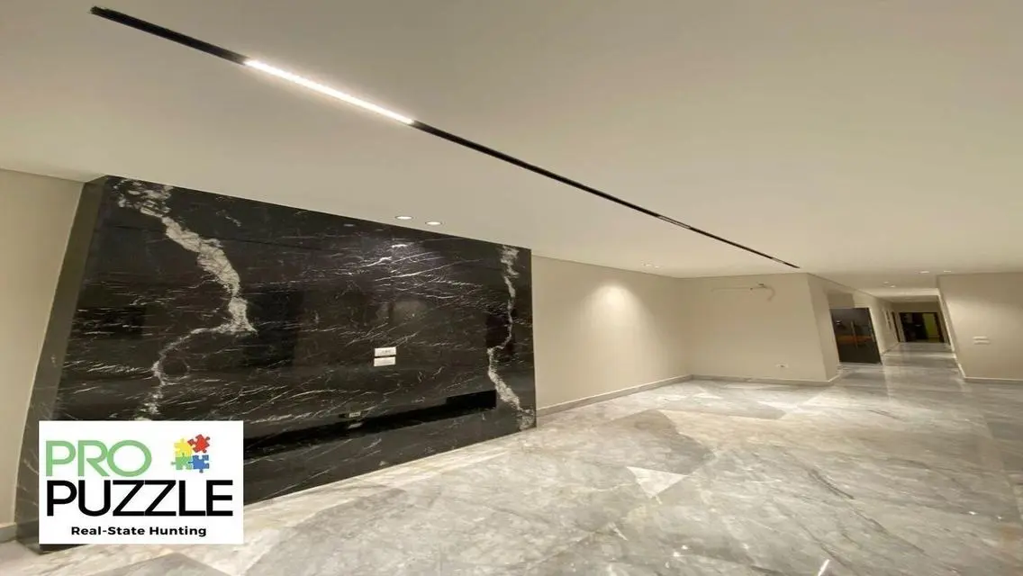 Luxury Apartment for Sale in West Golf Compound