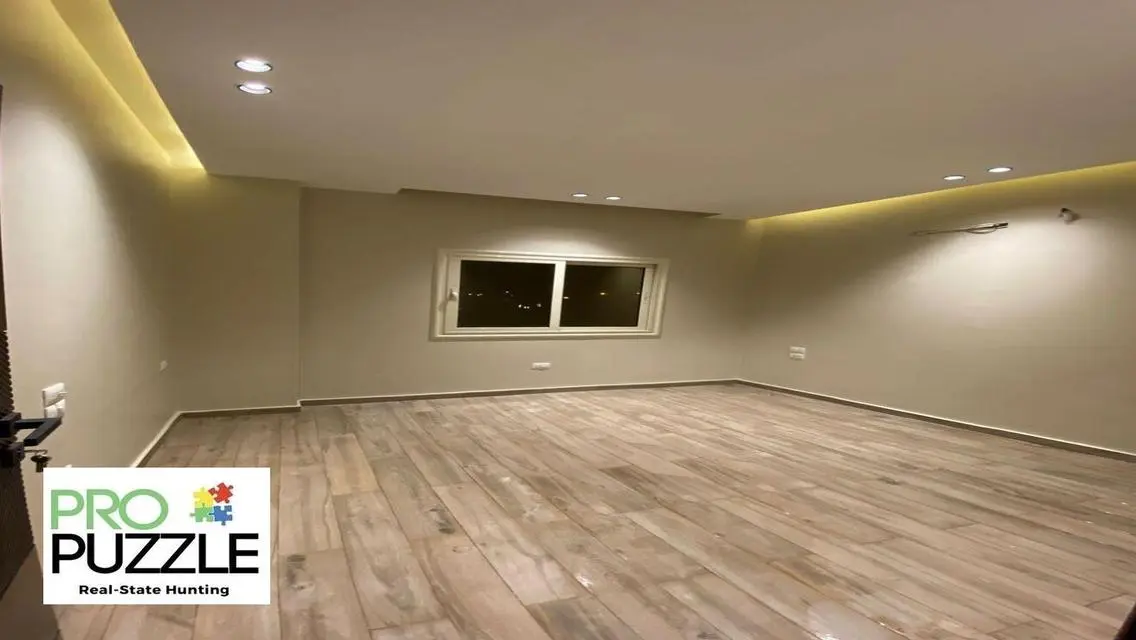 Luxury Apartment for Sale in West Golf Compound
