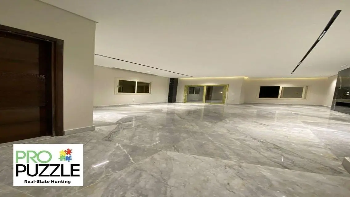 Luxury Apartment for Sale in West Golf Compound