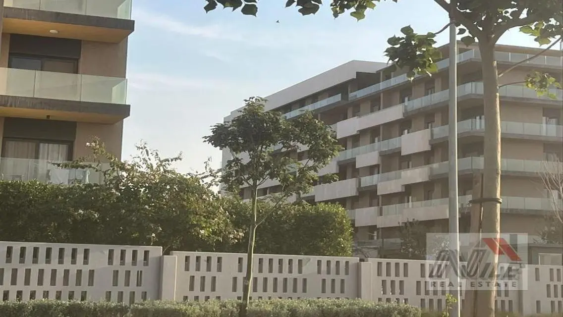 Luxury Apartment Overlooking the Lakes for Sale