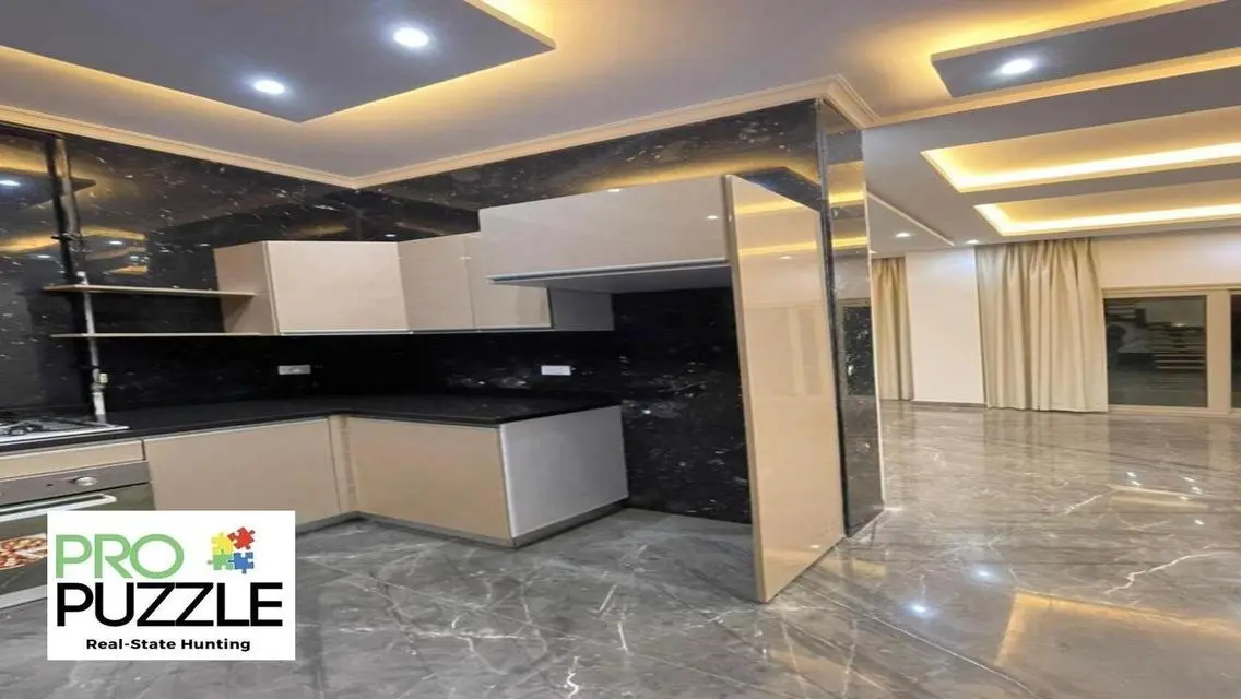Luxury Penthouse for Rent in Galleria Moon Valley