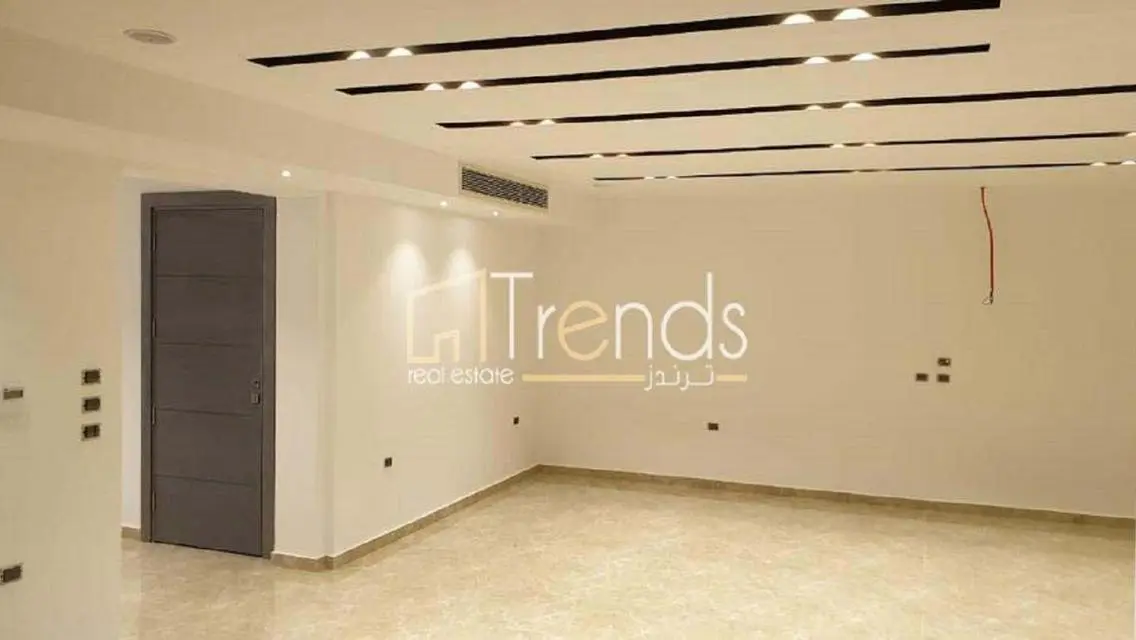 Luxurious Villa for Sale with Distinctive Design
