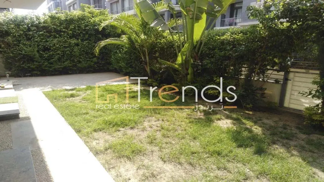 Luxurious Villa for Sale with Distinctive Design
