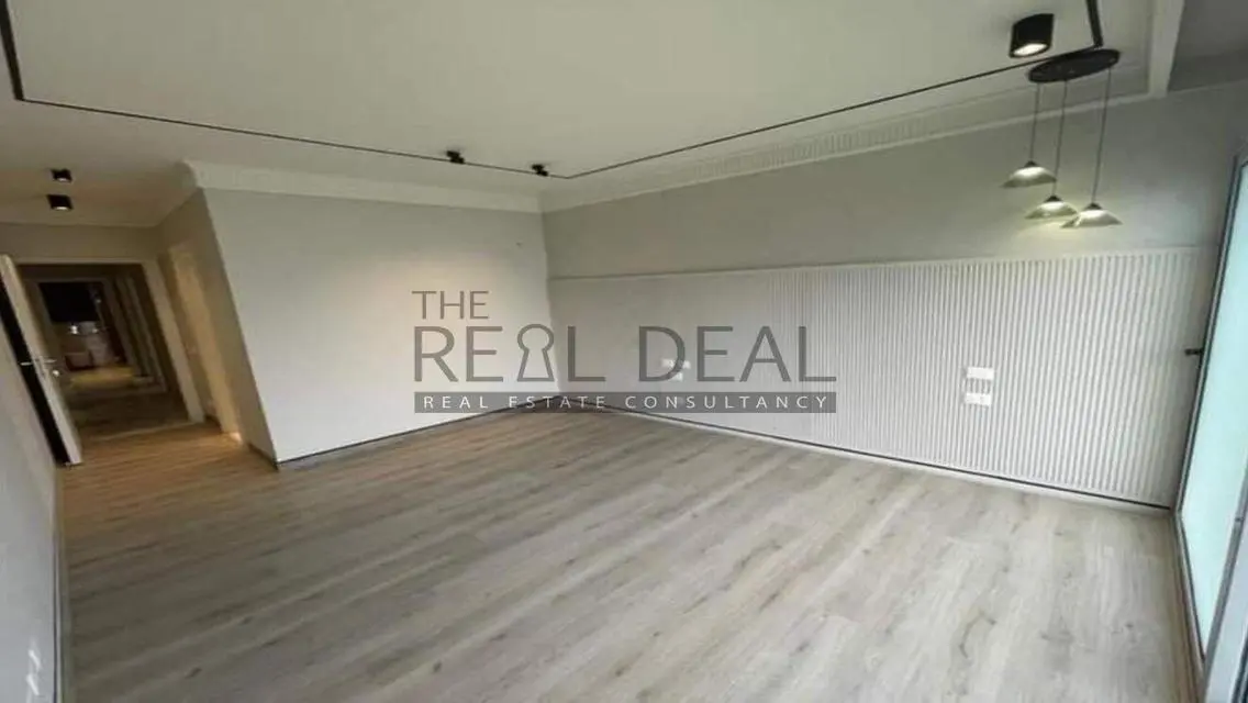 Luxury Apartment for Sale in Al-Burouj - 35-8