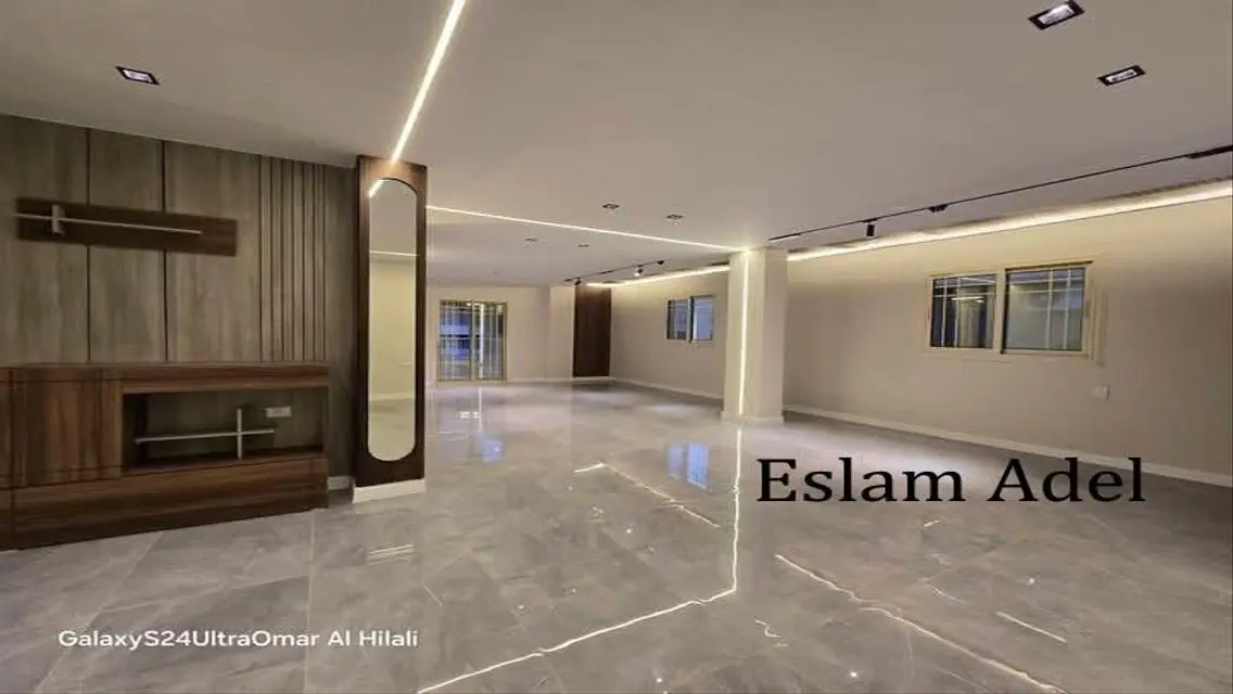 شقة للبيع بمساحة مثالية في قلب المدينة