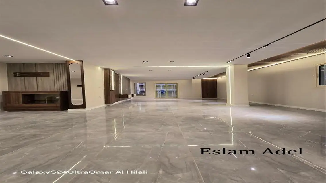 شقة للبيع بمساحة مثالية في قلب المدينة