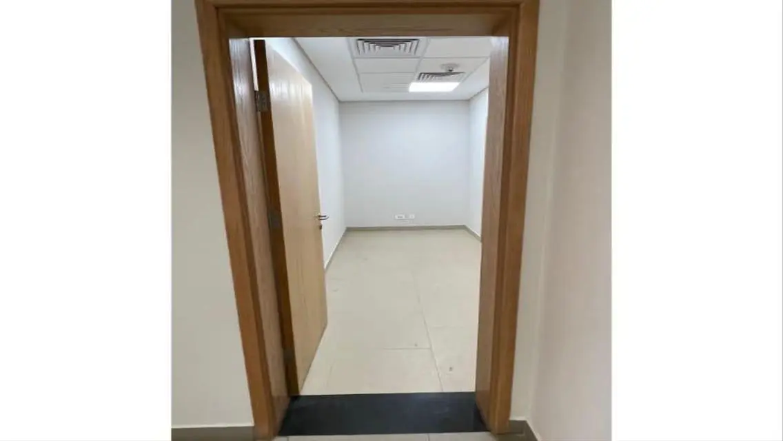 For Sale: Modern Office with Spacious Area