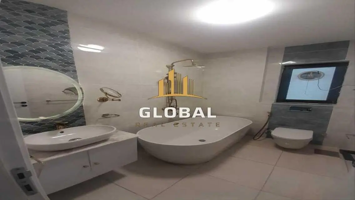 Luxury Apartment in Code-lake - 328
