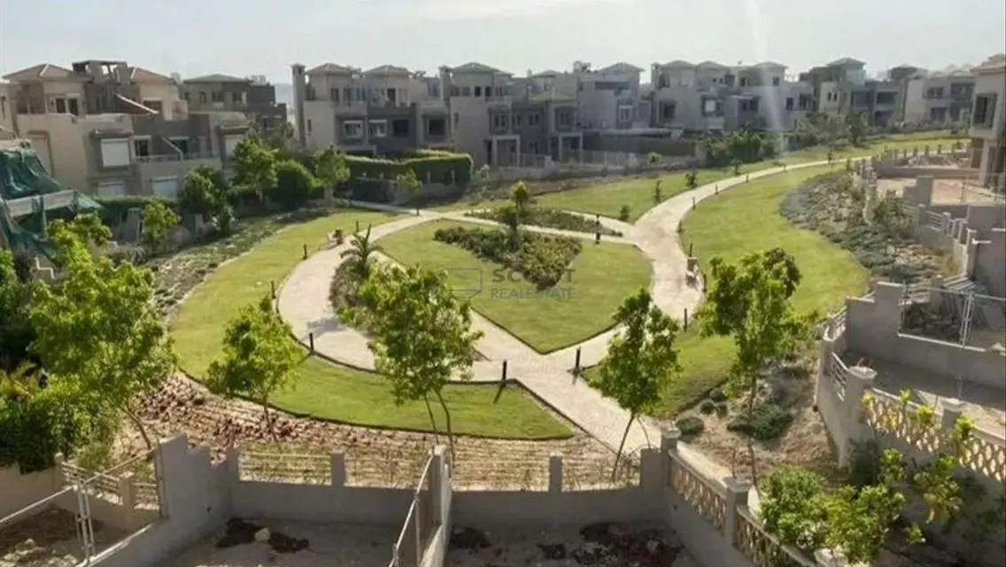 Luxurious Villa for Sale in PK2